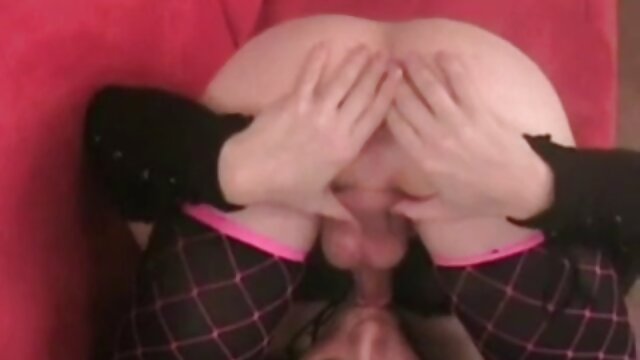 ຄຸນນະພາບສູງ :  Lucky porno dude fucks ສາມ porn darlings ຂໍຮູບເງົາ 